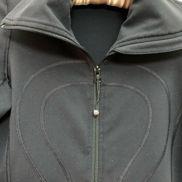Lululemon In Stride Jacket - Picture 6 of 16